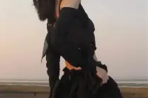 开年第一瓜反转！关晓彤王安宇恋情被曝鹿晗范丞丞紧急声明